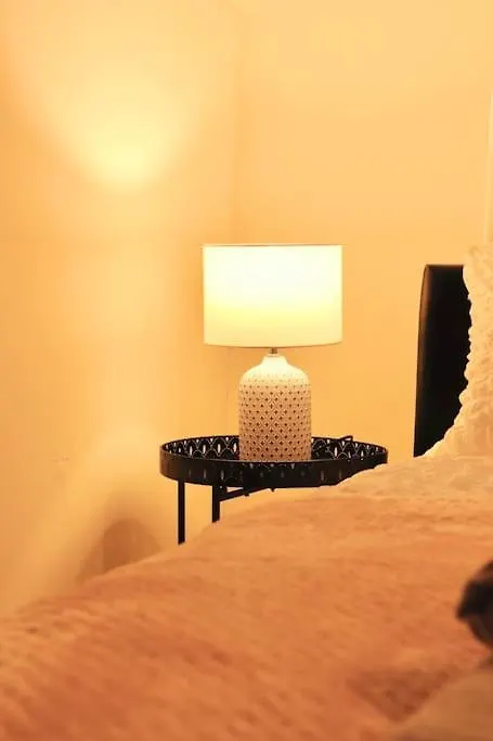 Cozy Family Stay With Free Parking And Wifi Leeds  0*, Leeds (West Yorkshire) United Kingdom