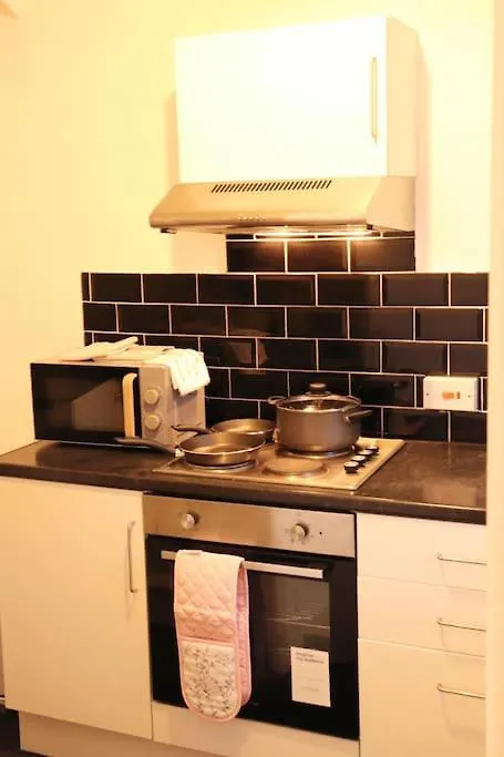 Cozy Family Stay With Free Parking And Wifi Leeds  Leeds (West Yorkshire)